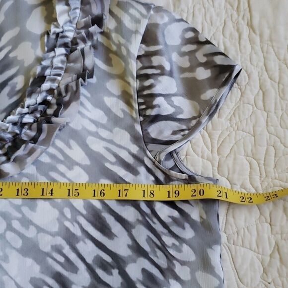 Anne Klein silver blouse, size L - Picture 10 of 10